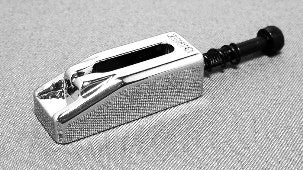 IBANEZ Saitenreiter 3/4 für Fat 20 Tremolo - chrom