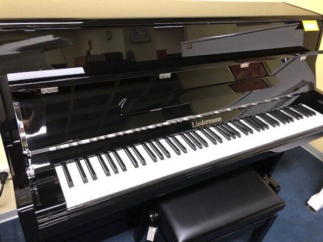 Liedermann L 109 T schwarz poliert