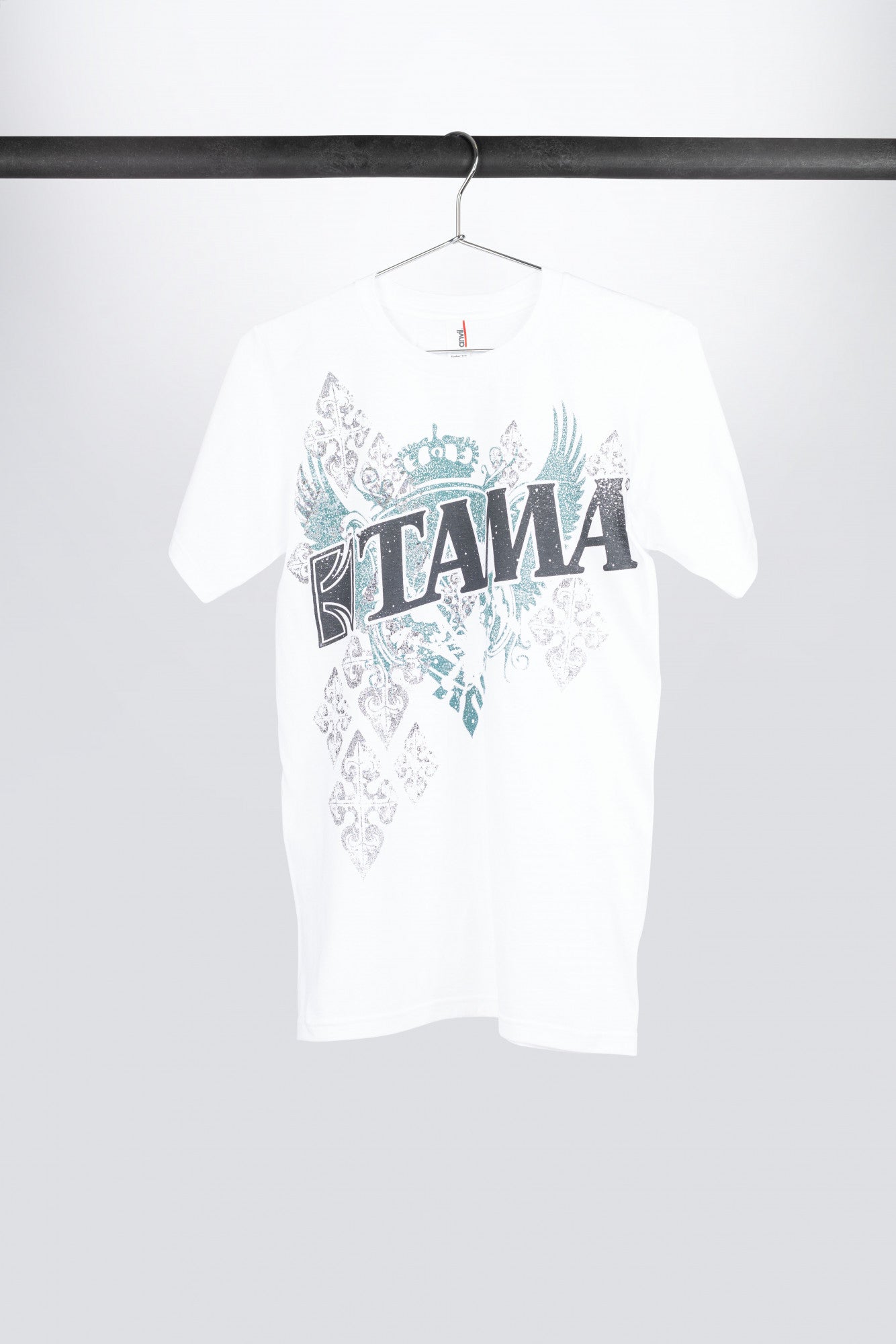 TAMA T-Shirt in weiß mit Wings Tee Frontprint