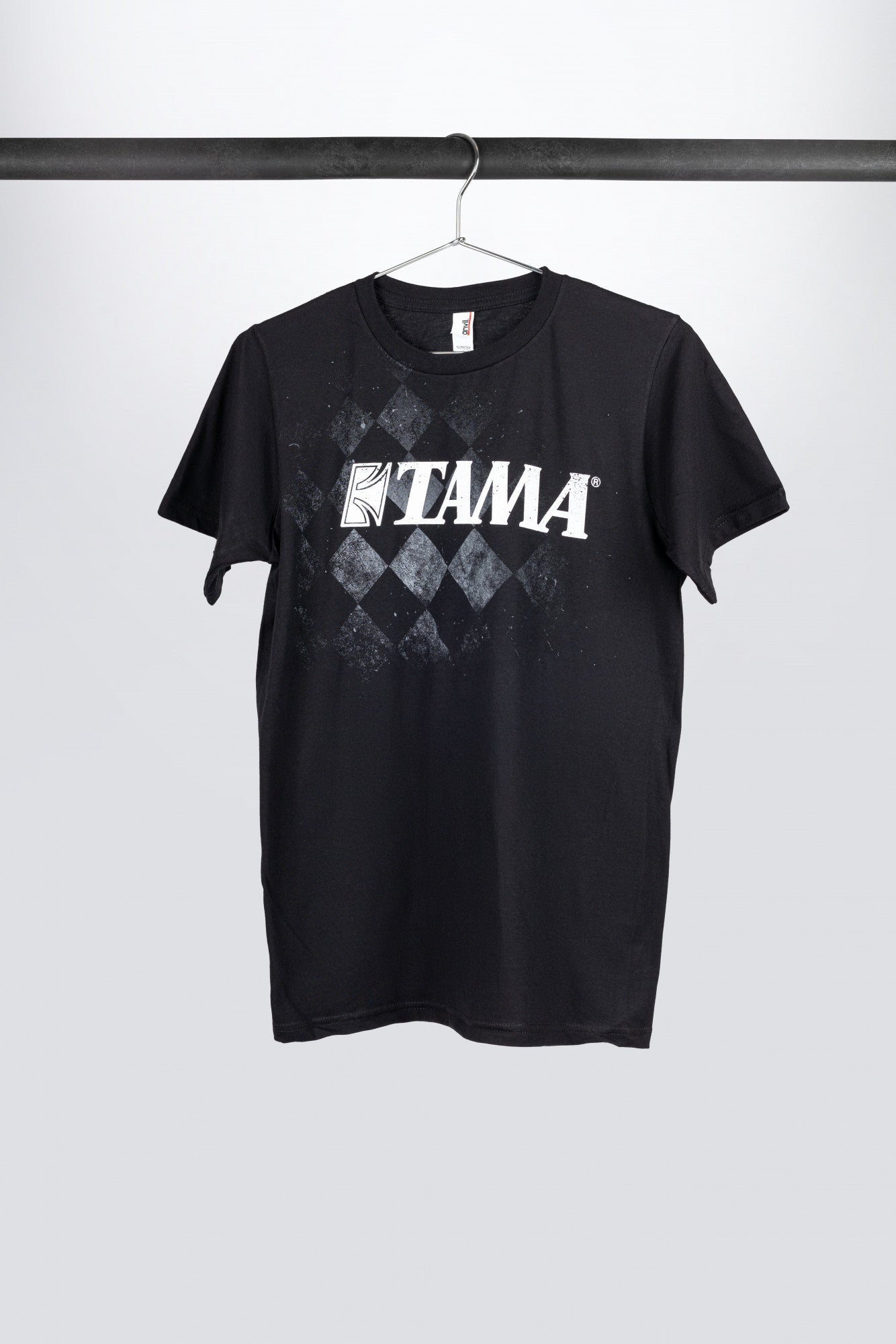 TAMA T-Shirt in schwarz mit Checkered Tee Print