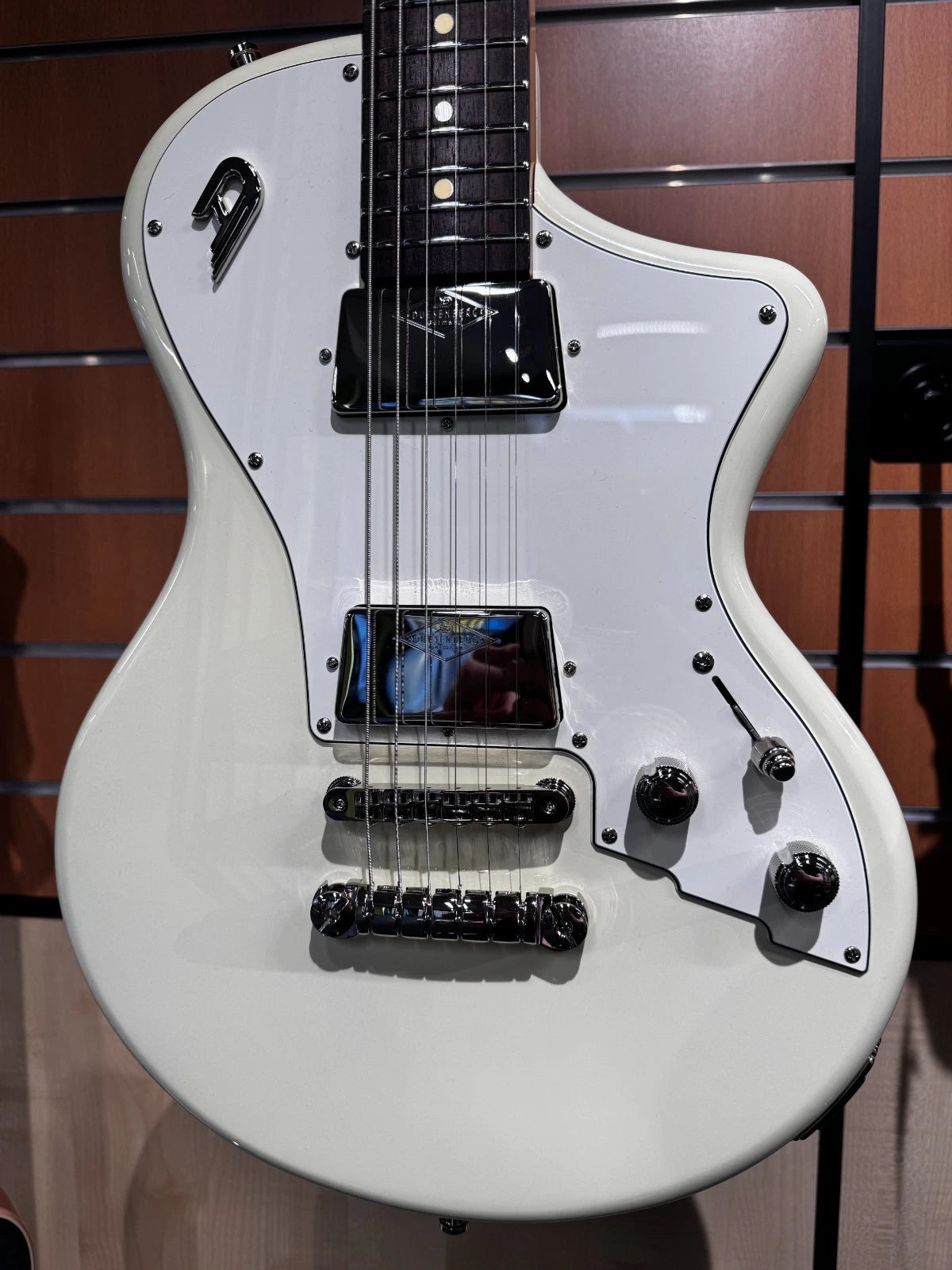 Duesenberg Julietta Vintage White