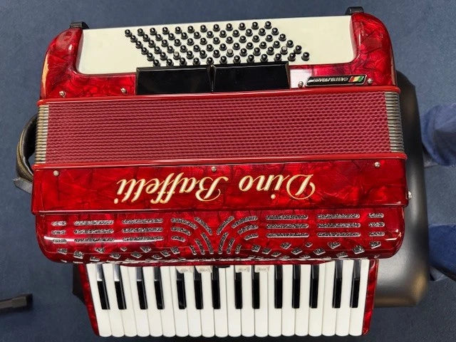 Dino Baffetti Akkordeon 72 Bass rot